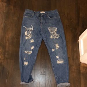 Forever 21 distressed boyfriend Jeans